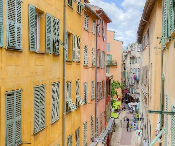 26 Vieux アパート